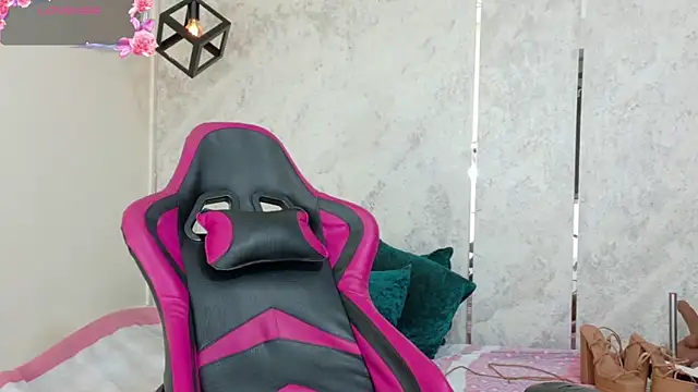 emy 0 online show from 04.04.26