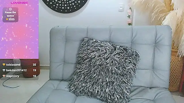 Isabelhot1 online show from 02.12.25