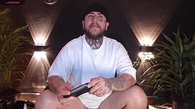 Ash gusbig online show from 01.09.25