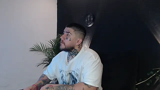 Ash gusbig online show from 02.27.25