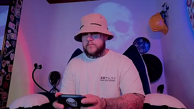 Ash gusbig online show from 09.16.25