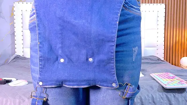 indianschoolgirl online show from 11.18.25