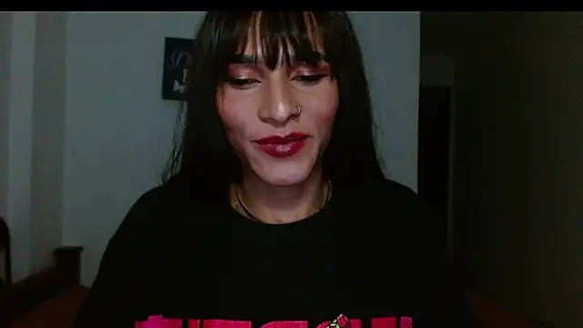 carolinemiller7 online show from 01.12.25