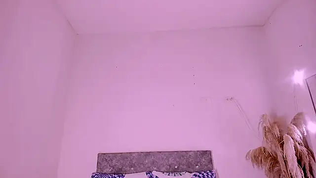carolinemiller7 online show from 05.31.26