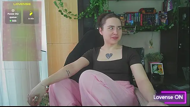 Snapshot of Aurora_workerr chatting on 04.26.26 Aurora workerr online show from 04.26.26