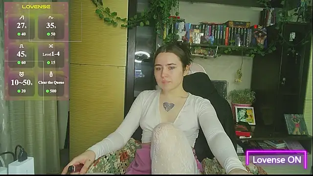 Snapshot of Aurora_workerr chatting on 05.02.26 Aurora workerr online show from 05.02.26