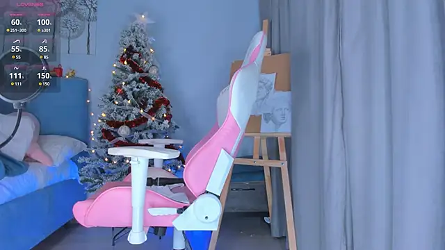 Snapshot of JennyWoody chatting on 12.15.24 JennyWoody online show from 12.15.24