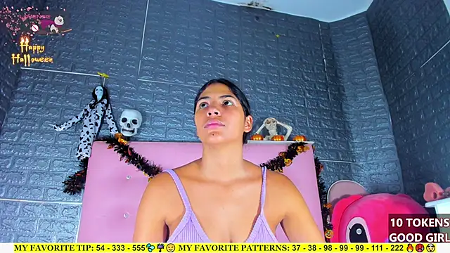 AriannaLewiis online show from 10.19.25