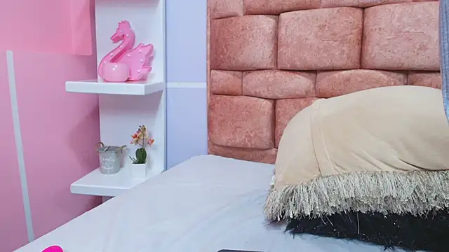katecooper online show from 01.25.25