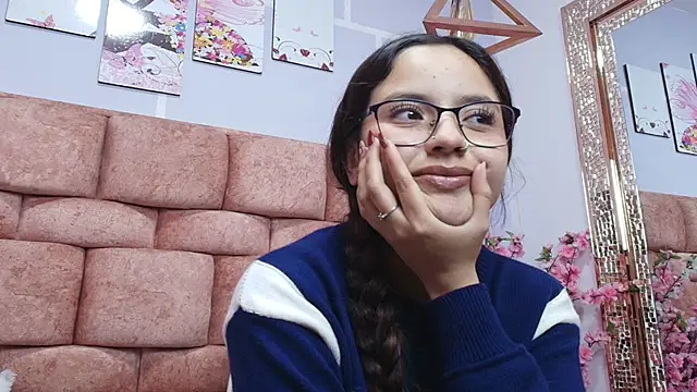 katecooper online show from 03.01.25