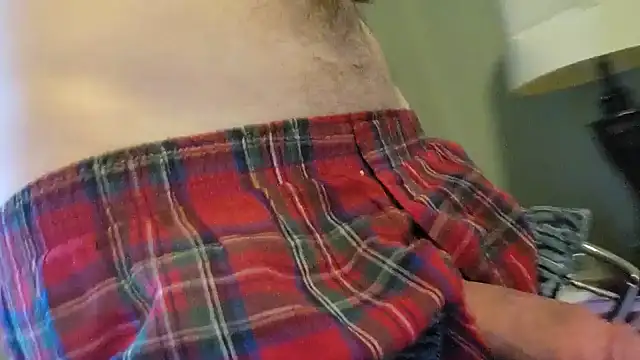 Bigoleslong98765 online show from 10.16.25