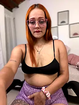 Miss-Abbii online show from 10.15.25