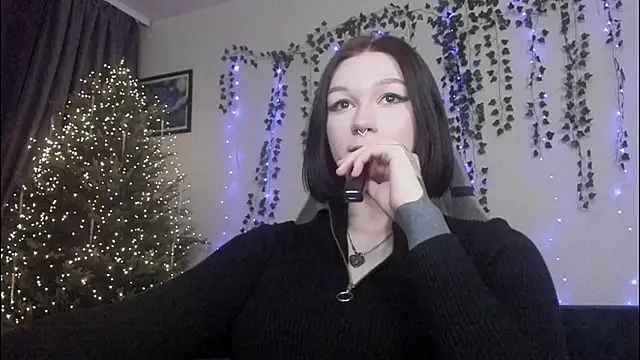 Emmy m00n online show from 12.12.24