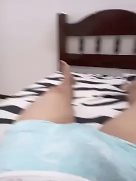 Snapshot of maikinhopL chatting on 02.02.25 maikinhopL online show from 02.02.25