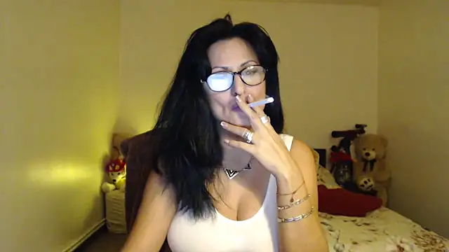 YourDreamLoverr online show from 01.25.25