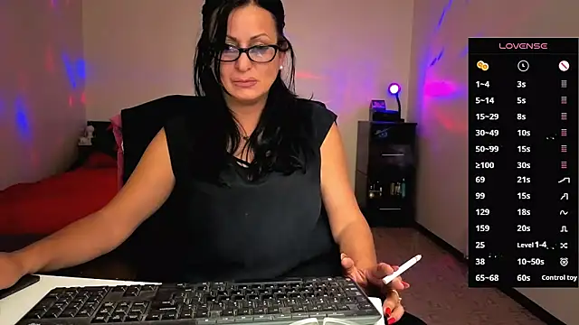 YourDreamLoverr online show from 09.24.25