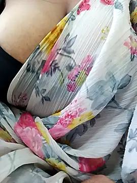 Snapshot of Rexx05@xh chatting on 09.11.25 Rexx05xh online show from 09.11.25