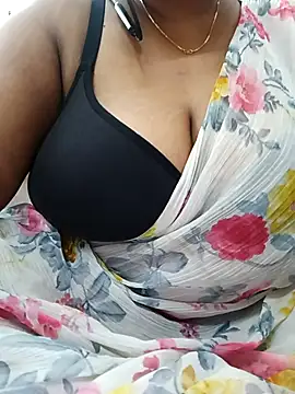 Snapshot of Rexx05@xh chatting on 10.14.25 Rexx05xh online show from 10.14.25