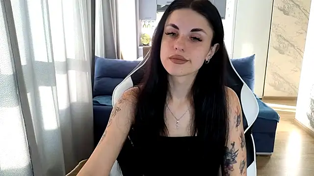 Mary   Moore online show from 09.11.25