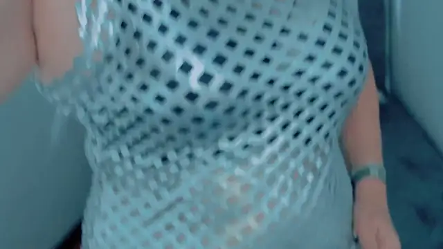 ScarletHoot  online show from 12.18.24