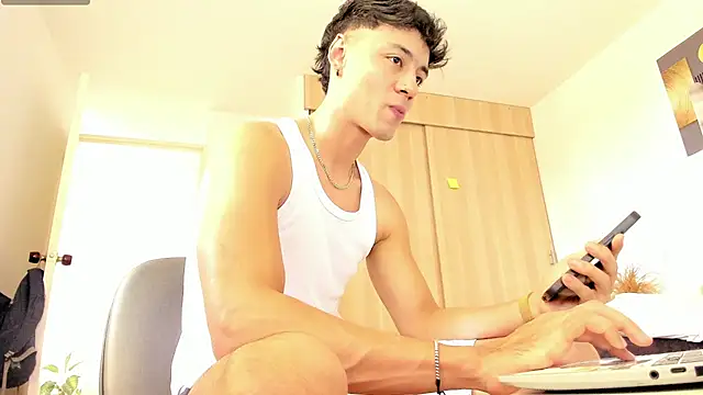 Sebastian-Dash online show from 11.29.25