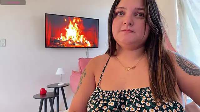 SweetPaige  online show from 03.13.25