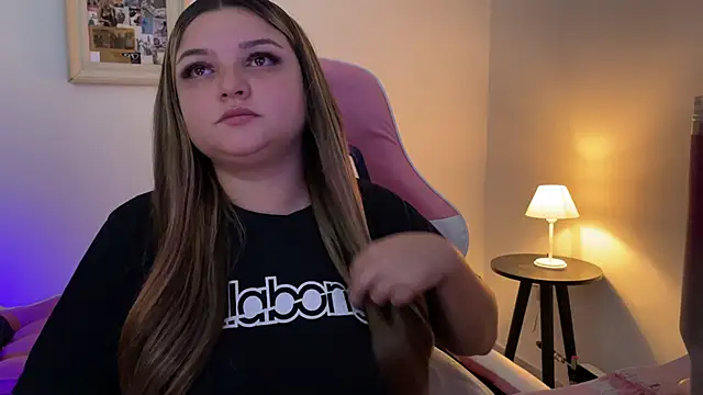 SweetPaige  online show from 04.05.26