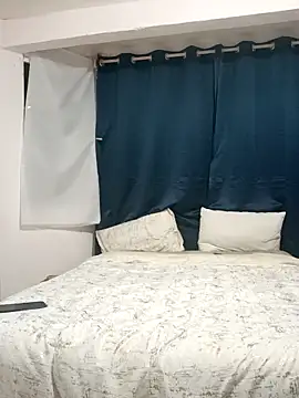 Celestte22 online show from 01.01.25