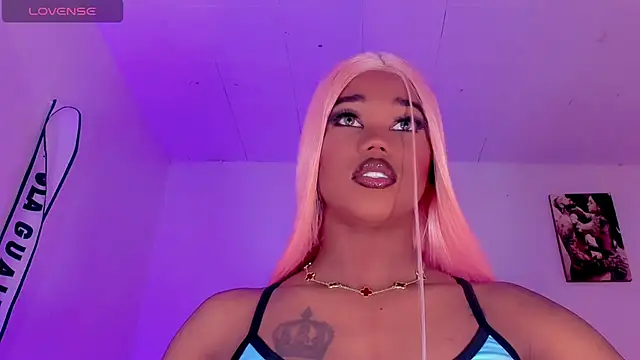 naomy  xx online show from 10.27.25