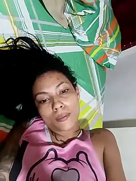 Snapshot of harry_lia_ chatting on 11.20.25 harry lia online show from 11.20.25