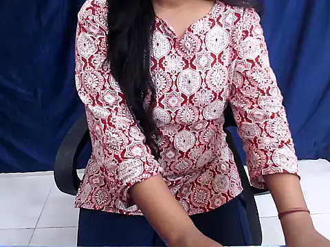 Snapshot of _mOOn_light_ chatting on 03.19.25 mOOn light online show from 03.19.25