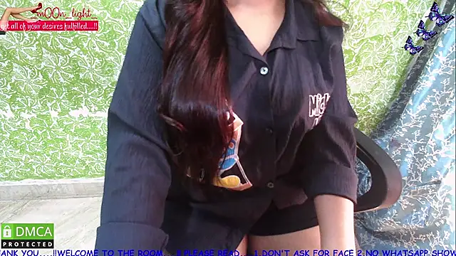 Snapshot of _mOOn_light_ chatting on 10.13.25 mOOn light online show from 10.13.25