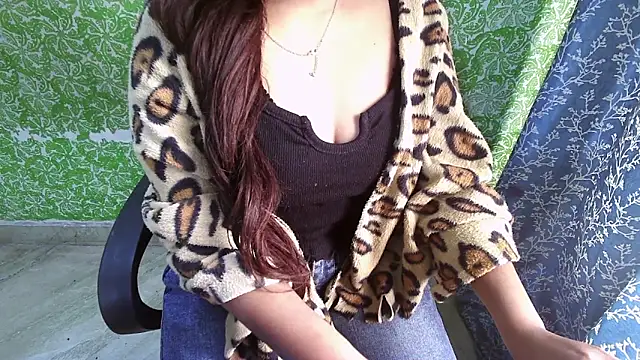 Snapshot of _mOOn_light_ chatting on 12.04.25 mOOn light online show from 12.04.25