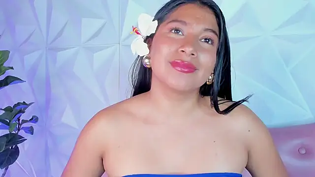 Snapshot of LinnaGardenia chatting on 01.24.25 LinnaGardenia online show from 01.24.25