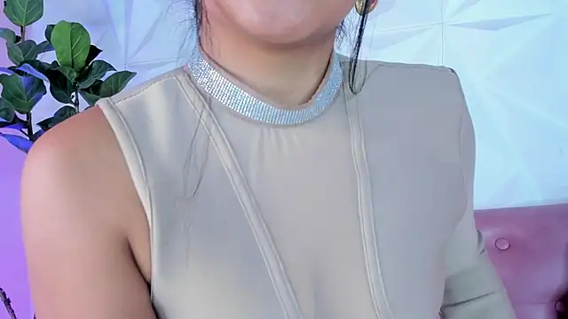 Snapshot of LinnaGardenia chatting on 01.28.25 LinnaGardenia online show from 01.28.25