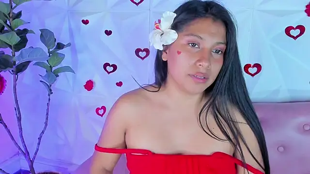 Snapshot of LinnaGardenia chatting on 02.14.25 LinnaGardenia online show from 02.14.25