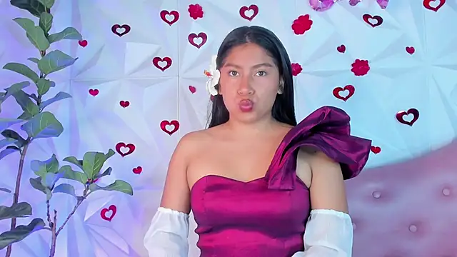 Snapshot of LinnaGardenia chatting on 02.21.25 LinnaGardenia online show from 02.21.25