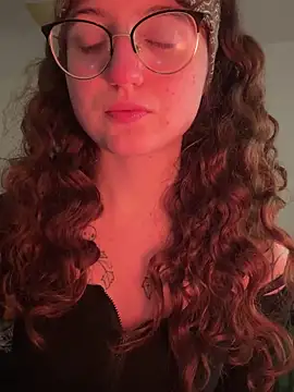 Snapshot of _foxygirl_ chatting on 12.04.24  foxygirl  online show from 12.04.24