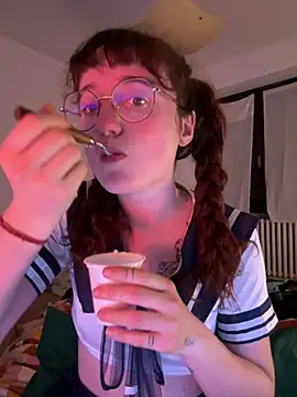 Snapshot of _foxygirl_ chatting on 03.15.25  foxygirl  online show from 03.15.25