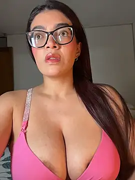 Snapshot of kathii95 chatting on 04.30.26 kathii95 online show from 04.30.26