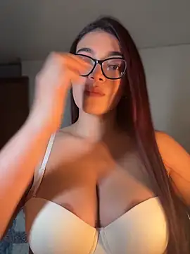Snapshot of kathii95 chatting on 05.26.26 kathii95 online show from 05.26.26