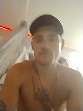 Snapshot of selfmadestud chatting on 07.18.26 selfmadestud online show from 07.18.26