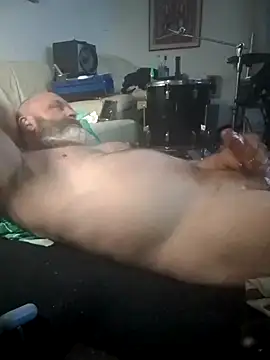 iambradz online show from 11.06.25