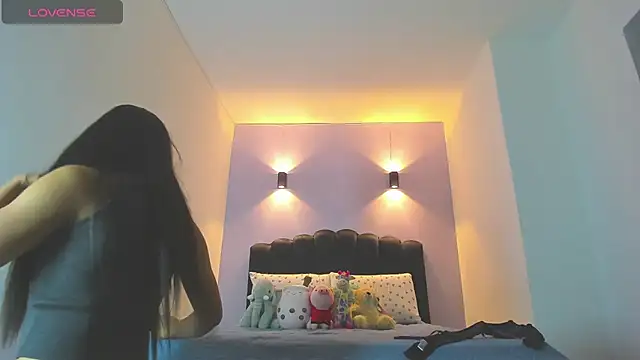 Snapshot of Sofia_Clauss_ chatting on 11.12.25 Sofia Clauss online show from 11.12.25