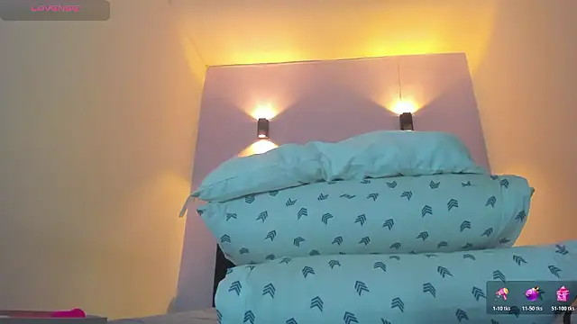 Sofia Clauss  online show from 03.16.26