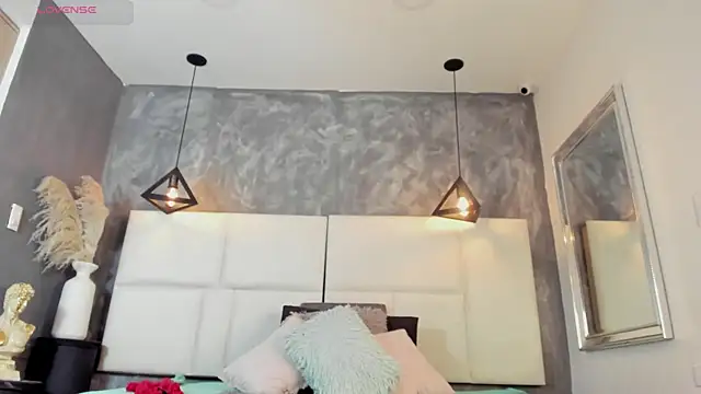 Snapshot of Sofia_Clauss_ chatting on 07.18.26 Sofia Clauss online show from 07.18.26