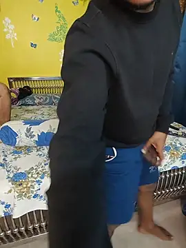 Snapshot of OrgsmMust chatting on 11.16.25 OrgsmMust online show from 11.16.25