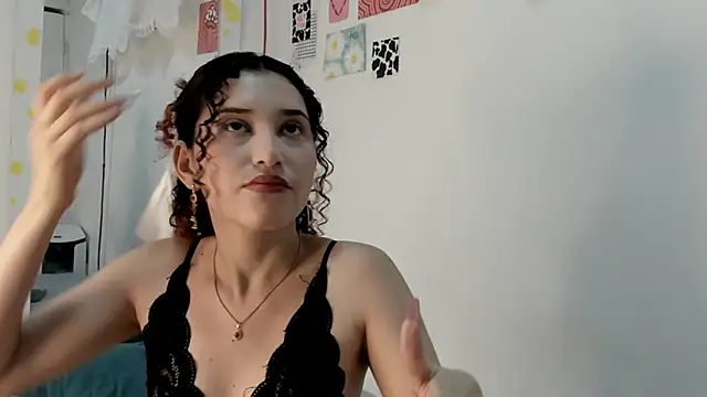 Snapshot of gabriela_duarte1 chatting on 03.16.25 gabriela duarte1 online show from 03.16.25