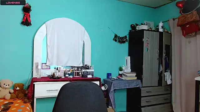 sensitive brunette online show from 11.27.25