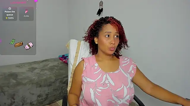 Snapshot of zandra_kiman chatting on 10.16.25 zandra kiman online show from 10.16.25